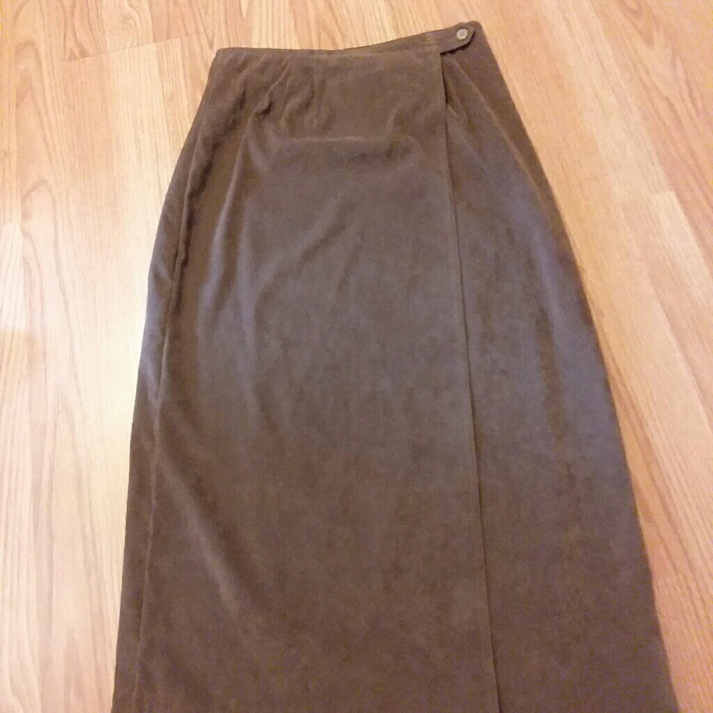 Wrap around maxi skirt NWOT sporty Geoffrey Bean